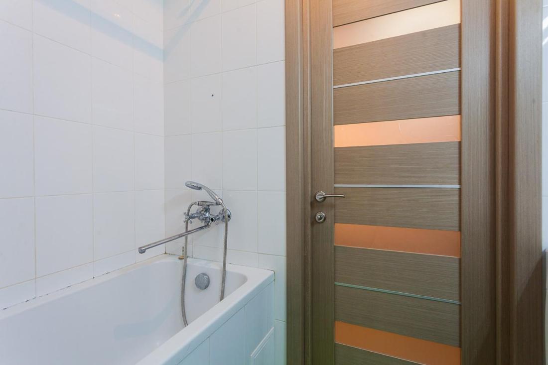 Cozy Near Olympic Stadium Apartment *